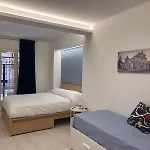 The Duomo Flats *