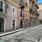 The Duomo Flats * Catane