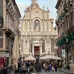 The Duomo Flats * Catane